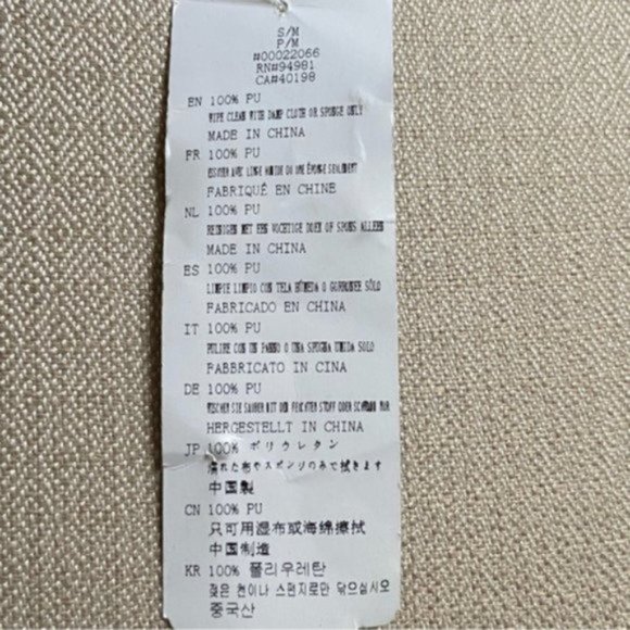 Forever 21 Women’s Skinny Red Belt. Size S/M - Picture 3 of 6